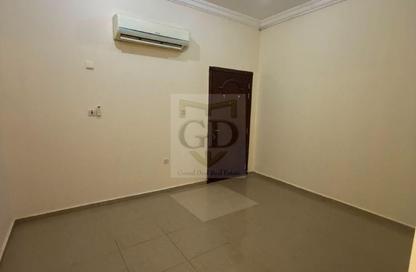 Apartment - Studio - 1 Bathroom for rent in Al Maamoura - Al Maamoura - Doha