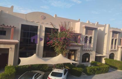 مجمع سكني - 5 غرف نوم - 5 حمامات للايجار في أسباير زون - الوعب - الدوحة مجمع سكني - 5 غرف نوم - 5 حمامات للايجار في أسباير زون - الوعب - الدوحة