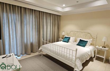 Apartment - 2 Bedrooms - 3 Bathrooms for rent in East Porto Drive - Porto Arabia - The Pearl Island - Doha