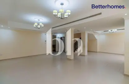 Apartment - 5 Bedrooms - 4 Bathrooms for rent in Souk Al gharaffa - Al Gharrafa - Doha