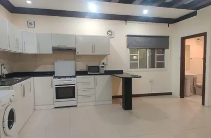 Apartment - 1 Bathroom for rent in Legtaifiya Lagoon - West Bay - Doha