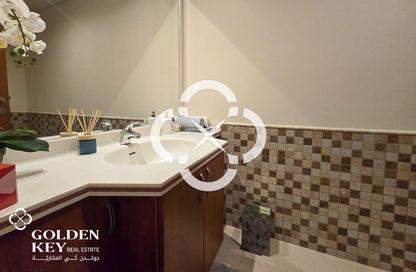 Apartment - 2 Bedrooms - 3 Bathrooms for sale in East Porto Drive - Porto Arabia - The Pearl Island - Doha