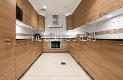 Apartment - 2 Bedrooms - 3 Bathrooms for rent in Tower 6 - Porto Arabia - The Pearl Island - Doha Apartment - 2 Bedrooms - 3 Bathrooms for rent in Tower 6 - Porto Arabia - The Pearl Island - Doha