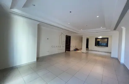 Apartment - 1 Bedroom - 2 Bathrooms for rent in West Porto Drive - Porto Arabia - The Pearl Island - Doha