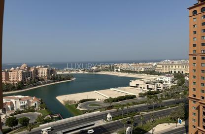 Apartment - 2 Bedrooms - 3 Bathrooms for sale in West Porto Drive - Porto Arabia - The Pearl Island - Doha Apartment - 2 Bedrooms - 3 Bathrooms for sale in West Porto Drive - Porto Arabia - The Pearl Island - Doha