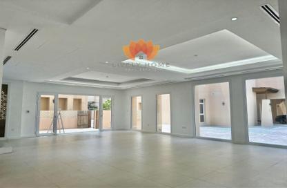 Villa - 4 Bedrooms - 6 Bathrooms for rent in West Bay Lagoon Villas - West Bay Lagoon - West Bay Lagoon - Doha