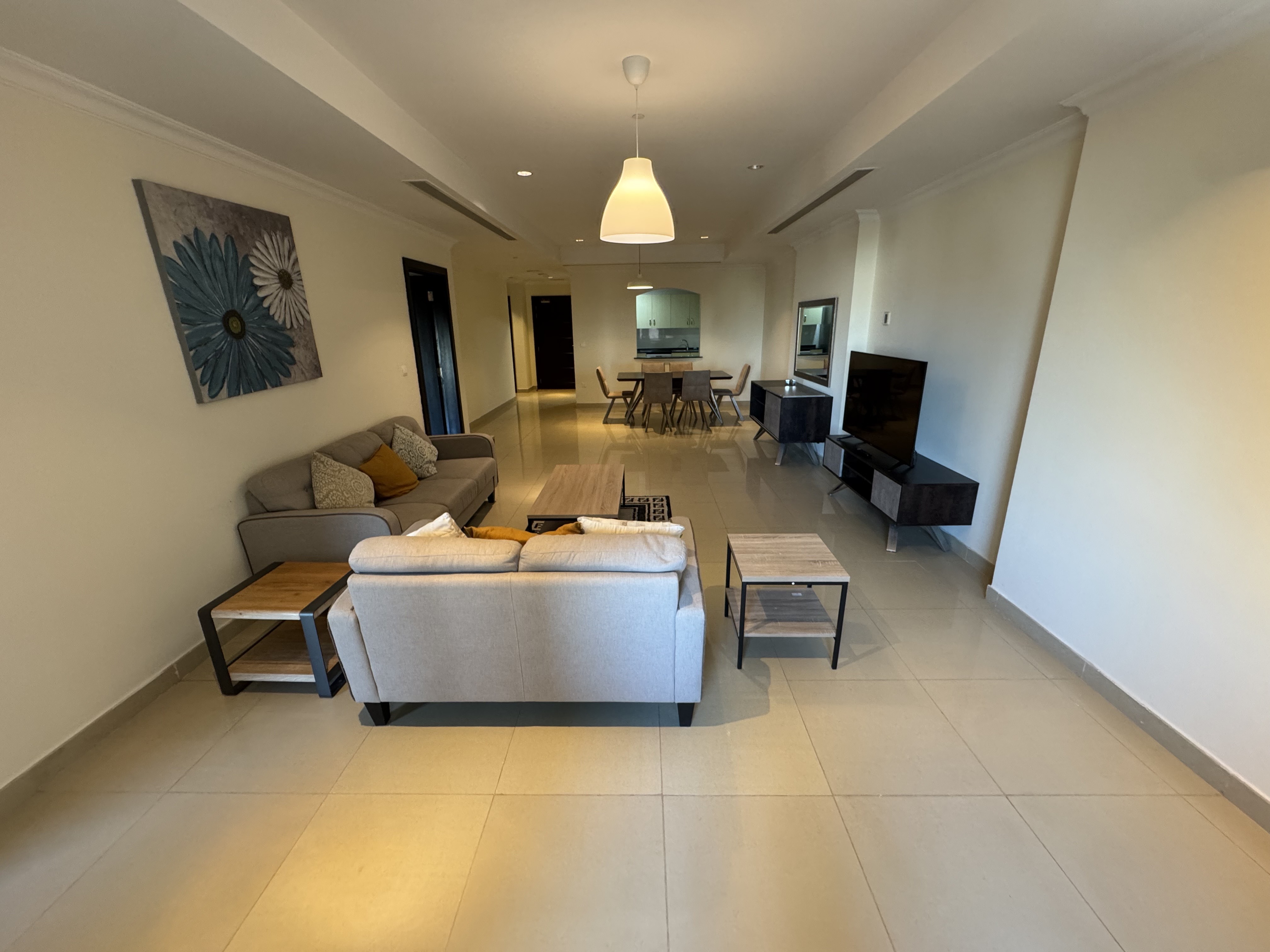 SPACIOUS 1 BEDROOM FULLY FURNISHED WITH SEE VIEWS thumbnail 8