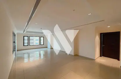 Apartment - 1 Bedroom - 2 Bathrooms for rent in East Porto Drive - Porto Arabia - The Pearl Island - Doha