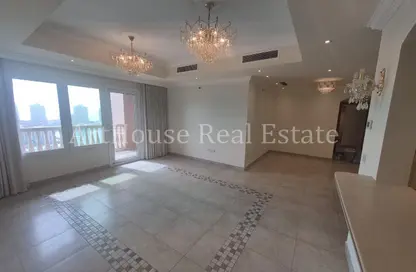 Apartment - 2 Bedrooms - 3 Bathrooms for rent in West Porto Drive - Porto Arabia - The Pearl Island - Doha
