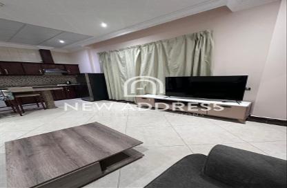 Apartment - 1 Bedroom - 2 Bathrooms for rent in Umm Ghwailina Comm - Umm Ghuwalina - Umm Ghuwailina - Doha Apartment - 1 Bedroom - 2 Bathrooms for rent in Umm Ghwailina Comm - Umm Ghuwalina - Umm Ghuwailina - Doha