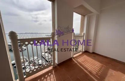 Apartment - 3 Bedrooms - 5 Bathrooms for rent in West Bay Tower - West Bay - West Bay - Doha