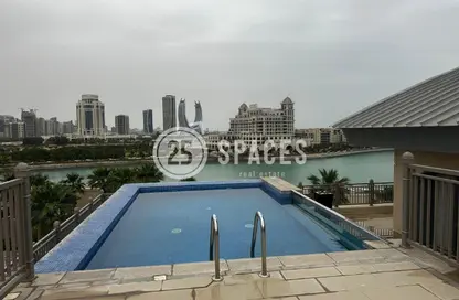 تاون هاوس - 3 غرف نوم - 4 حمامات للايجار في ابراج باي - منطقة الأبراج - جزيرة اللؤلؤة - الدوحة