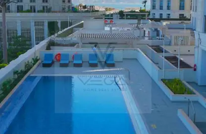 Apartment - 1 Bedroom - 2 Bathrooms for sale in Floresta Gardens - Floresta Gardens - The Pearl Island - Doha