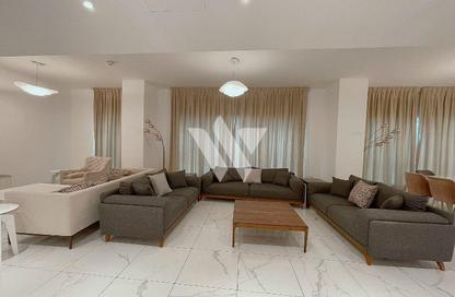 Apartment - 3 Bedrooms - 4 Bathrooms for rent in West Bay Tower - West Bay - West Bay - Doha