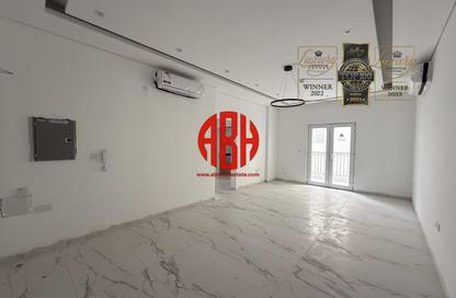 Apartment - 2 Bedrooms - 2 Bathrooms for rent in Fereej Kulaib - Doha