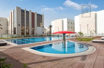 مجمع سكني - 3 غرف نوم - 4 حمامات للايجار في مريخ - المريخ - الدوحة