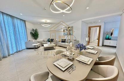 Penthouse - 3 Bedrooms - 5 Bathrooms for rent in Floresta Gardens - Floresta Gardens - The Pearl Island - Doha