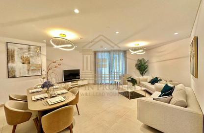 Penthouse - 3 Bedrooms - 5 Bathrooms for rent in Floresta Gardens - Floresta Gardens - The Pearl Island - Doha