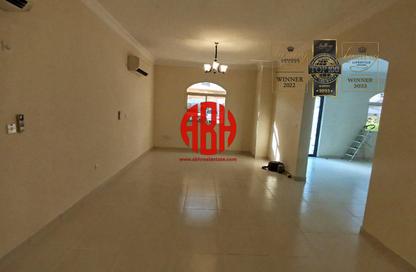 Compound - 5 - 5 for rent in Bu Hamour Street - Abu Hamour - Doha
