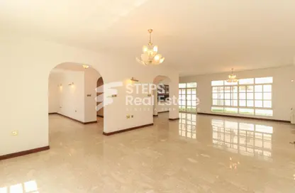 Compound - 4 Bedrooms - 4 Bathrooms for rent in Al Waab Street - Al Waab - Doha