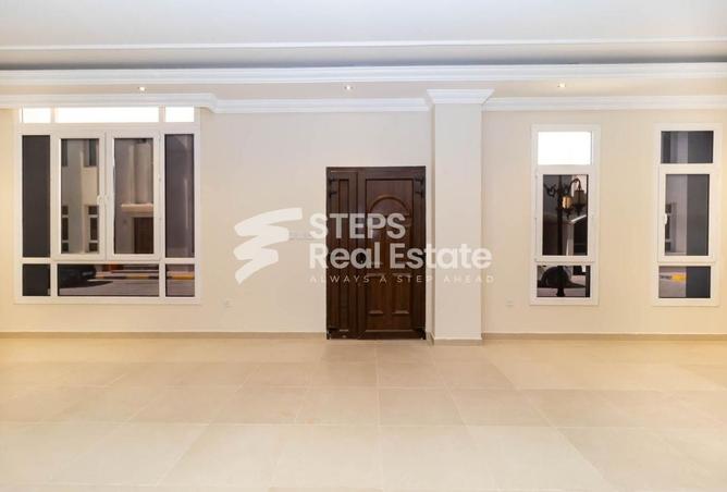 1004731 - Property Image 3