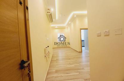 Apartment - 2 Bedrooms - 3 Bathrooms for rent in Thabit Bin Zaid Street - Al Mansoura - Doha