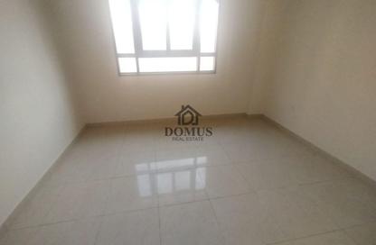 Apartment - 2 Bedrooms - 2 Bathrooms for rent in Thabit Bin Zaid Street - Al Mansoura - Doha