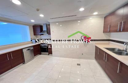 Apartment - 1 Bedroom - 2 Bathrooms for rent in Tower 21 - Porto Arabia - The Pearl Island - Doha