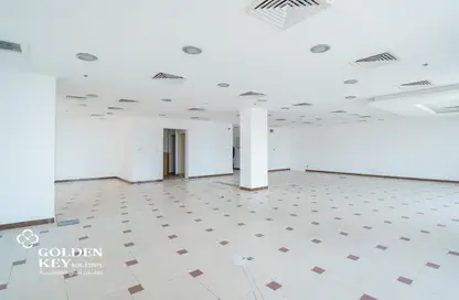 مساحات مكتبية - استوديو - 2 حمامات للايجار في أم غويلينا 4 - أم غويلينا - الدوحة