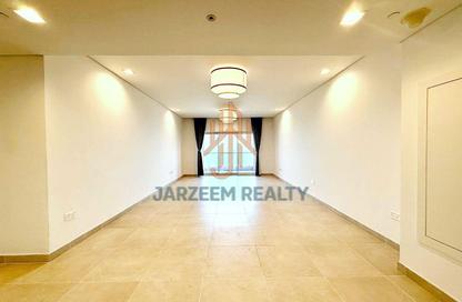 Apartment - 2 Bedrooms - 3 Bathrooms for sale in Viva East - Viva Bahriyah - The Pearl Island - Doha