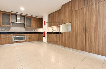 Apartment - 3 - 4 for sale in Viva West - Viva Bahriyah - The Pearl Island - Doha
