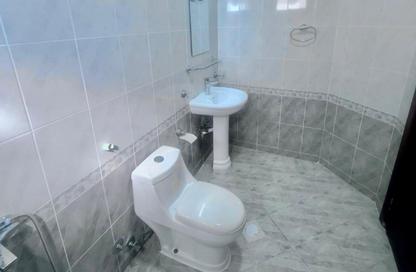 Villa - 5 Bedrooms - 6 Bathrooms for rent in Bu Hamour Street - Abu Hamour - Doha