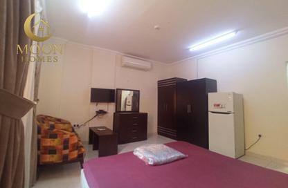 Apartment - Studio - 1 Bathroom for rent in Umm Ghuwailina 4 - Umm Ghuwailina - Doha Apartment - Studio - 1 Bathroom for rent in Umm Ghuwailina 4 - Umm Ghuwailina - Doha