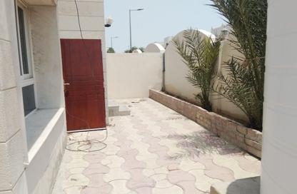 Villa - 4 Bedrooms - 4 Bathrooms for rent in Bu Hamour Street - Abu Hamour - Doha