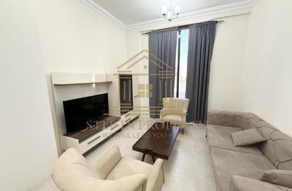 Apartment - 2 Bedrooms - 2 Bathrooms for rent in Boulevard View - Yasmeen City - Lusail