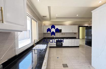 Villa - 5 Bedrooms - 6 Bathrooms for rent in Al Dafna - Al Dafna - Doha