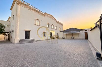 Apartment - 7+ - 7+ for sale in Rawdat Al Hamama - Al Daayen
