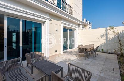 Villa - 5 Bedrooms - 6 Bathrooms for rent in Floresta Gardens - Floresta Gardens - The Pearl Island - Doha