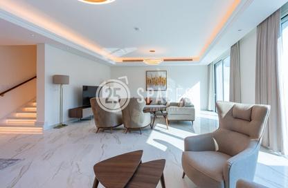 Villa - 5 Bedrooms - 6 Bathrooms for rent in Floresta Gardens - Floresta Gardens - The Pearl Island - Doha