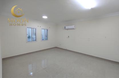 Apartment - 2 Bedrooms - 2 Bathrooms for rent in Al Mansoura - Al Mansoura - Doha Apartment - 2 Bedrooms - 2 Bathrooms for rent in Al Mansoura - Al Mansoura - Doha