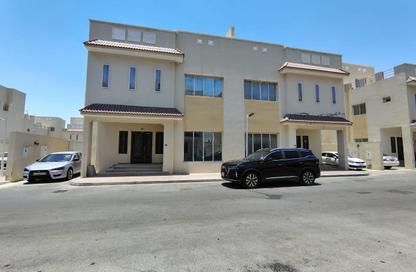 Compound - 6 Bedrooms - 6 Bathrooms for rent in Izghawa - Izghawa - Doha