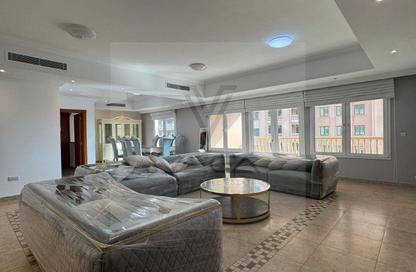 Apartment - 3 - 4 for sale in East Porto Drive - Porto Arabia - The Pearl Island - Doha