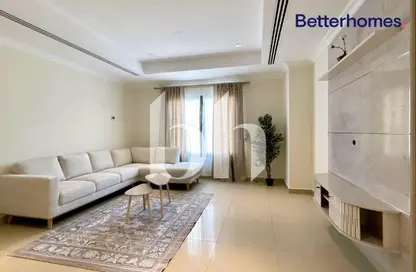 Apartment - 1 Bedroom - 2 Bathrooms for rent in West Porto Drive - Porto Arabia - The Pearl Island - Doha