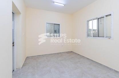 Labor Camp - Studio for rent in Industrial Area 5 - Industrial Area - Industrial Area - Doha