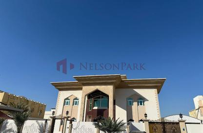 Villa - 7+ Bedrooms - 7+ Bathrooms for rent in Al Dafna - Al Dafna - Doha