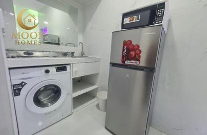 Apartment - Studio - 1 Bathroom for rent in Umm Ghwailina Comm - Umm Ghuwalina - Umm Ghuwailina - Doha