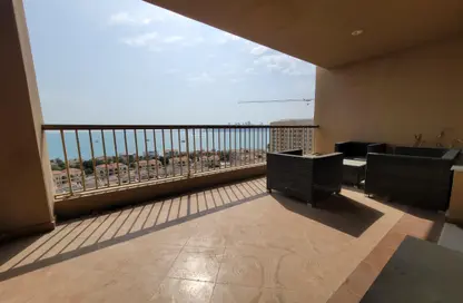 Apartment - 3 Bedrooms - 4 Bathrooms for rent in East Porto Drive - Porto Arabia - The Pearl Island - Doha