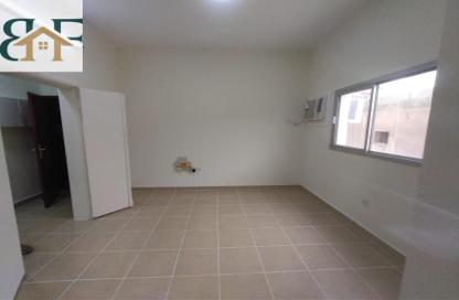Apartment - 2 Bedrooms - 2 Bathrooms for rent in Umm Ghwailina Comm - Umm Ghuwalina - Umm Ghuwailina - Doha