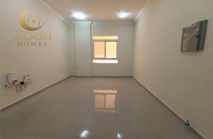 Apartment - 2 Bedrooms - 2 Bathrooms for rent in Al Mansoura - Al Mansoura - Doha