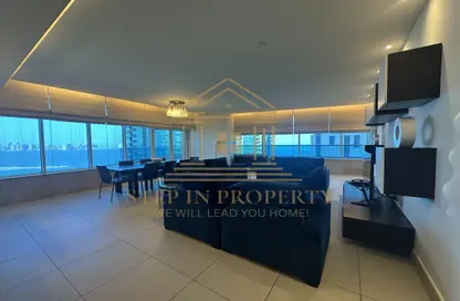 Apartment - 3 Bedrooms - 3 Bathrooms for rent in West Bay Tower - West Bay - West Bay - Doha